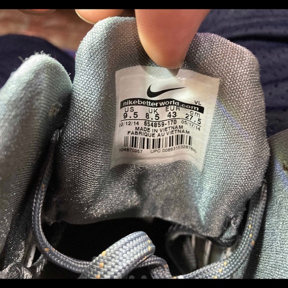 Nike - Picture 5 of 6